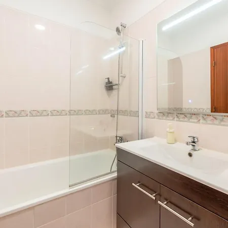 Appartamento Guestready - A Relaxing Retreat In Lisbona